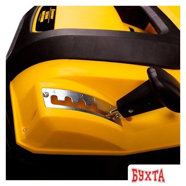 Скарификатор-аэратор Champion ESC1840 5